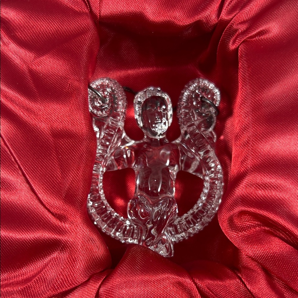 Waterford Crystal 2005 Annual Angel ornament